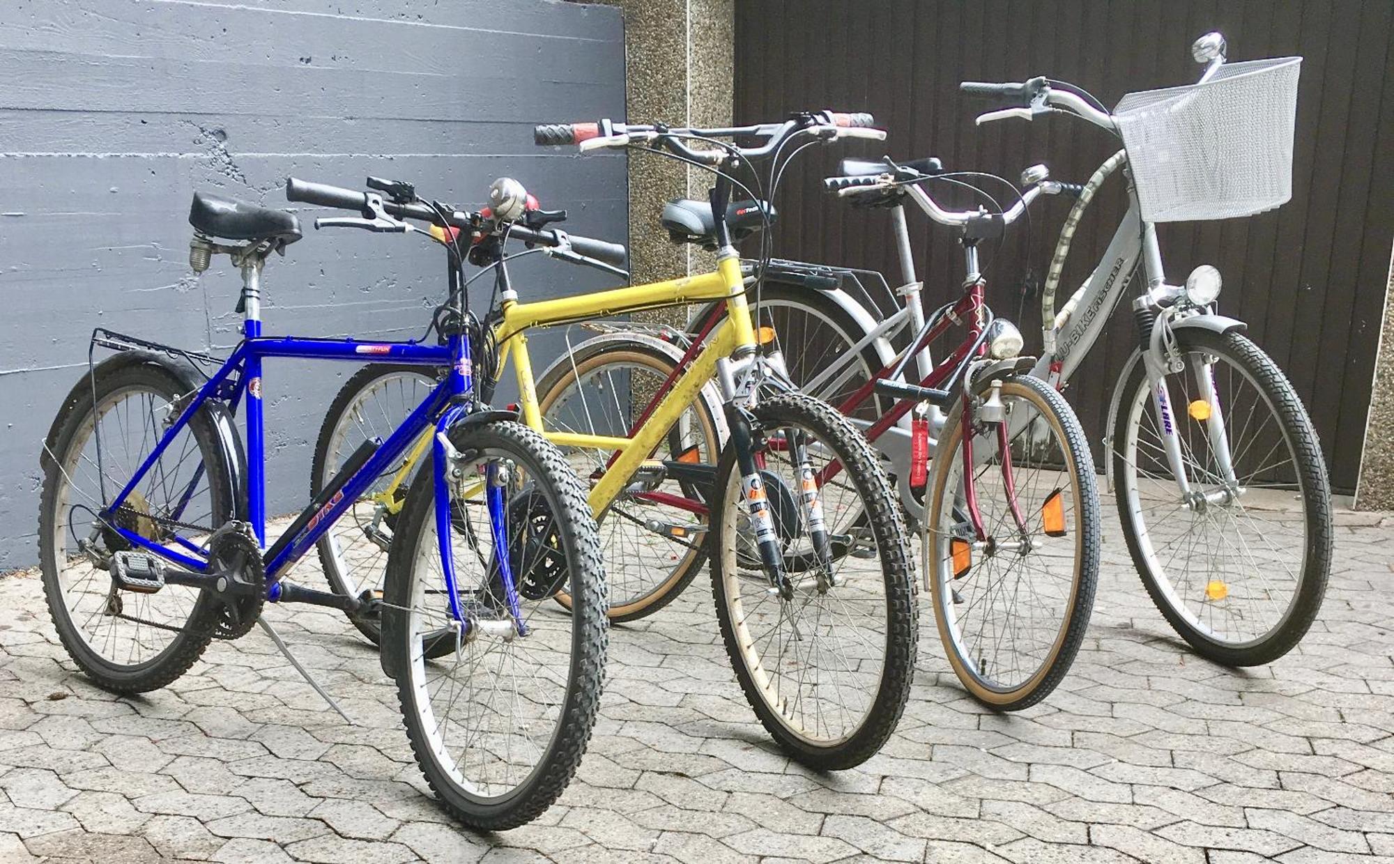 Living At Saarpartments -Adults Only- 2 Bedroom, Netflix - Business & Holiday Apartments For Long- And Short Term Stay, 3 Min To Train Station, Secure E-Bike Parking! Саарбрюккен Экстерьер фото